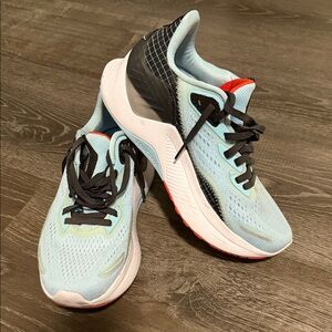 Saucony Light Blue and Black Athletic Shoes